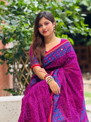 প্রিমিয়াম হাফ সিল্ক বুটিক শাড়ি – সম্পূর্ণ সুতার ও এমব্রয়ডারি কাজ ১৩ হাত লম্বা!(কোড-14)