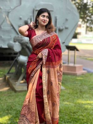 আলপনা কটন বুটিক শাড়ি – পুরা শাড়িতে সুতার ও এমব্রয়ডারি কাজ করা (কোড-24)