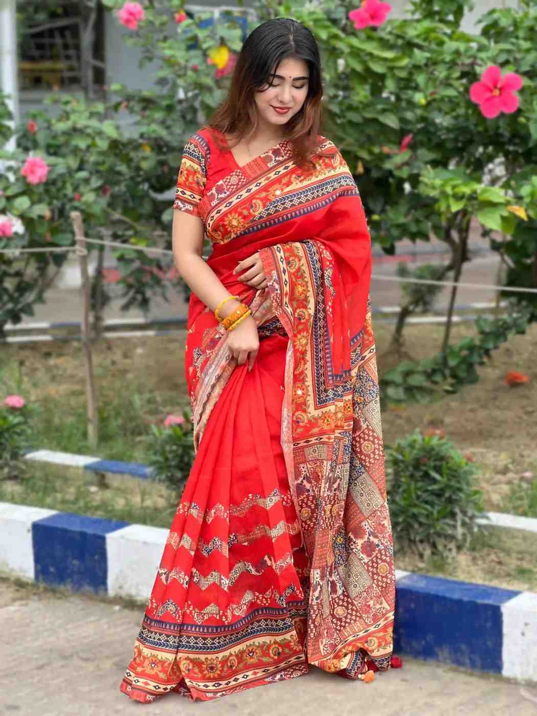 ডিজিটাল প্রিন্টেড সফট সিল্ক শাড়ি – (কোড 59) - Image 3