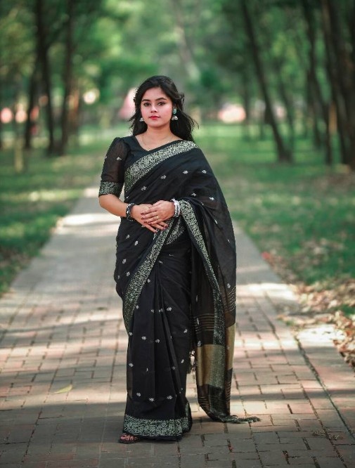 আলপনা দেশীয় সফট কটন সুতি শাড়ি - সুতার কাজের অনন্য সৌন্দর্য! (কোড: 609) - Image 2