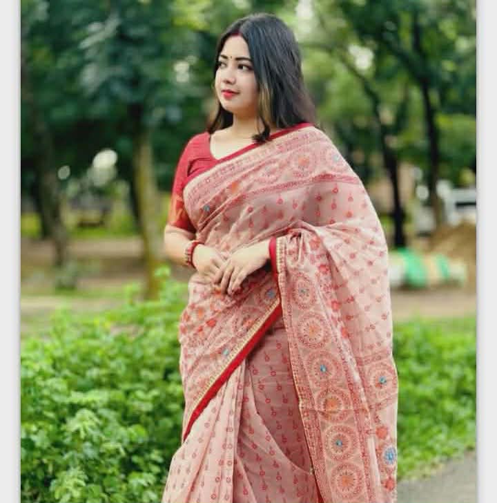 প্রিমিয়াম হাফ সিল্ক বুটিক শাড়ি – সম্পূর্ণ সুতার ও এমব্রয়ডারি কাজ করা (কোড - 30)