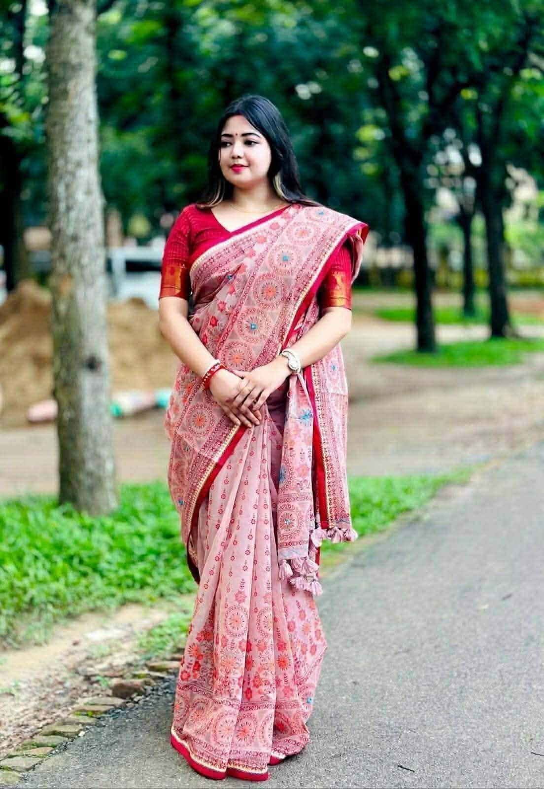 প্রিমিয়াম হাফ সিল্ক বুটিক শাড়ি – সম্পূর্ণ সুতার ও এমব্রয়ডারি কাজ করা (কোড - 30) - Image 2