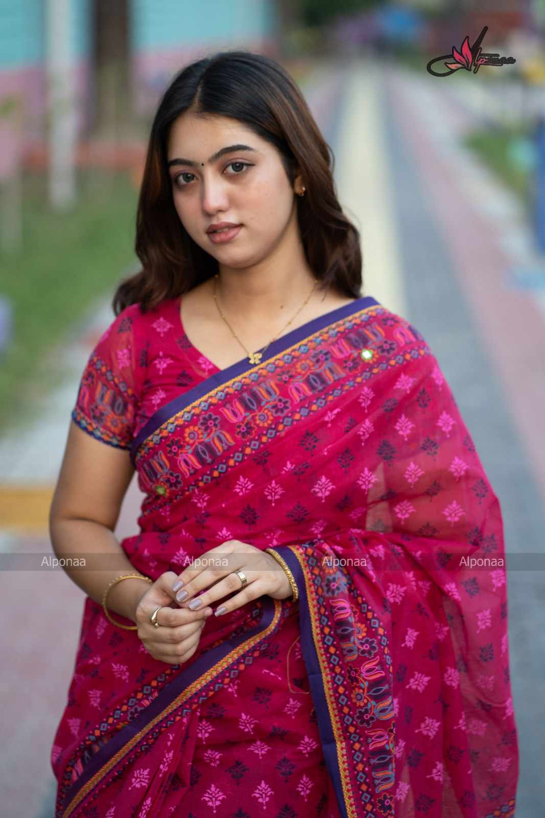 প্রিমিয়াম হাফ সিল্ক বুটিক শাড়ি – সম্পূর্ণ সুতার ও এমব্রয়ডারি কাজ করা (কোড - 31)