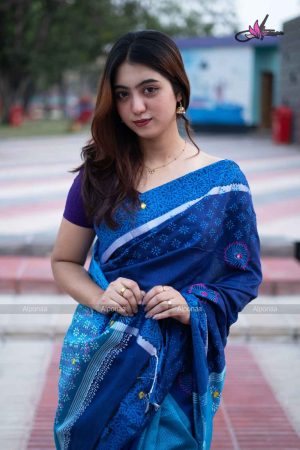 প্রিমিয়াম এন্ডি কটন বুটিক শাড়ি – সম্পূর্ণ সুতার ও এমব্রয়ডারি কাজ করা (কোড - 33)