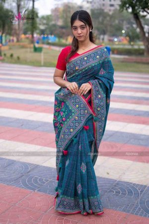 প্রিমিয়াম হাফ সিল্ক বুটিক শাড়ি – সম্পূর্ণ সুতার ও এমব্রয়ডারি কাজ করা (কোড - 37)